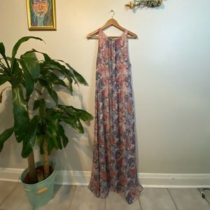 Open back maxi dress with gorgeous print